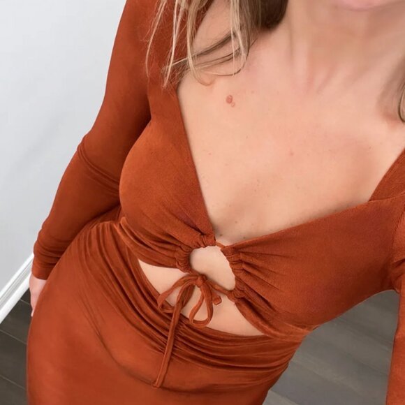 New with tags - Minkpink Azra Fitted Midi Ginger Dress Size Xsmall & XLarge - Picture 4 of 7